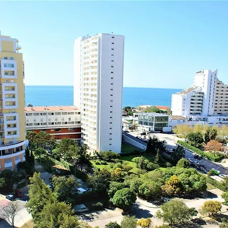 Apartment Turisticos Rocha Tower 6 *